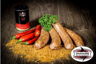 Thai BBQ Bratwurst von Udenheim BBQ und Yourbeef. Diese scharfe Bratwurst mit Chilli und Zitronengras nimmt Dich mit auf einen Kurztrip nach Thailand. 