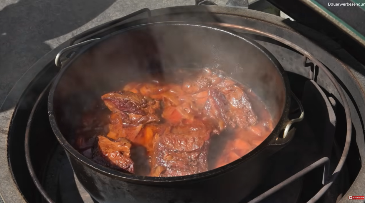 BEEF SHORT RIBS aus dem DUTCH OVEN
