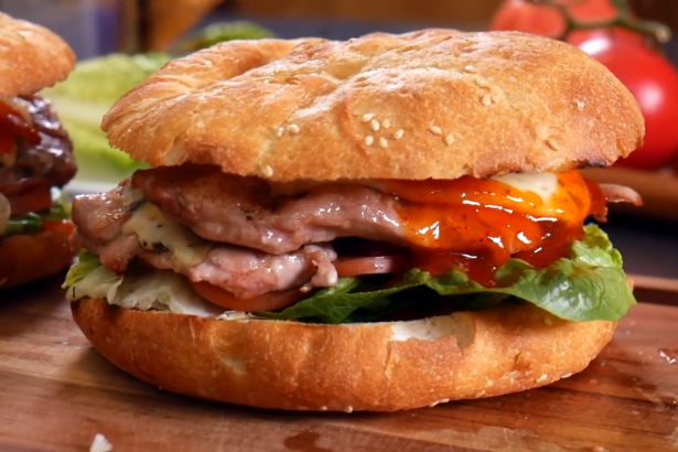 KACHELFLEISCH SANDWICH mit Blauschimmelkäse