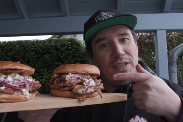 Griechischer Kachelfleisch Burger 