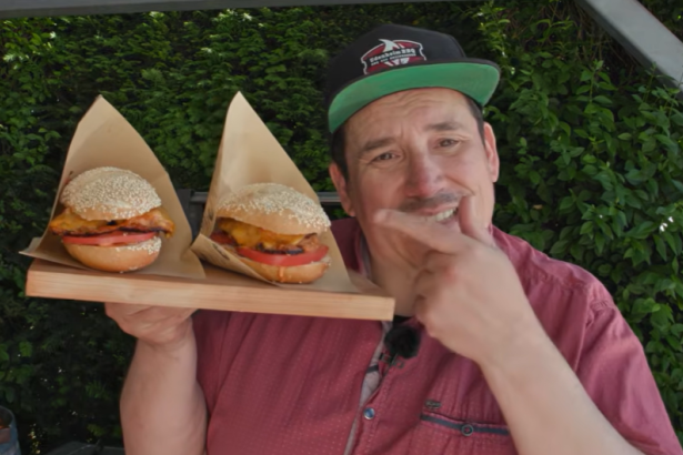 Kachelfleisch Brötchen vom Grill