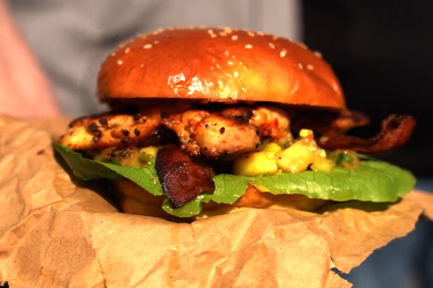  Pollo Fino Burger