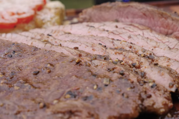 FLANKSTEAK MIT SMASHED POTATOES 